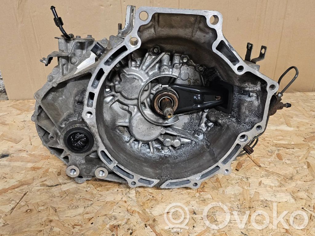 Manual 6 speed gearbox