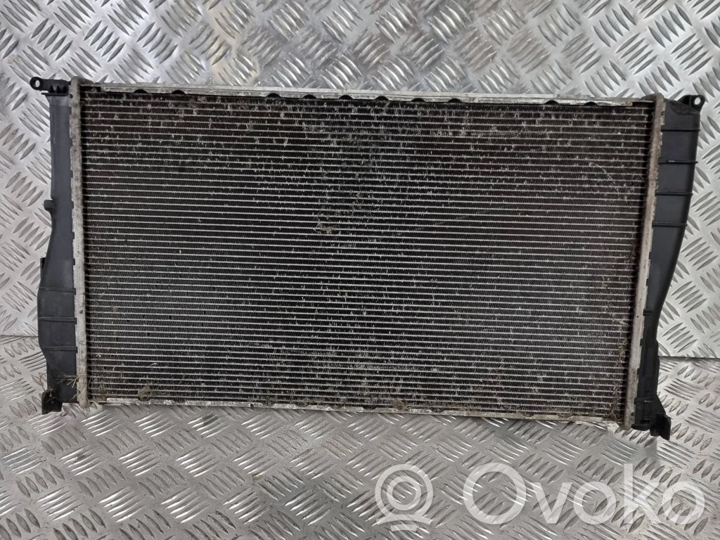 Coolant radiator   7789796