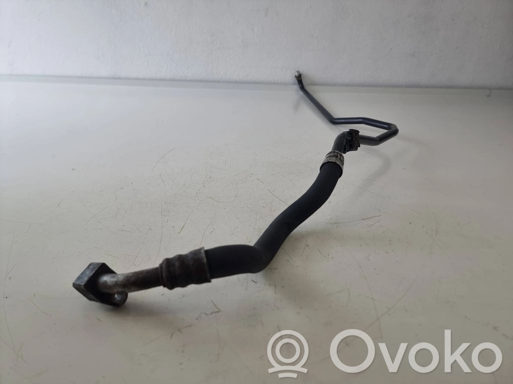 BMW X5 E70 Gearbox oil cooler pipe/hose 