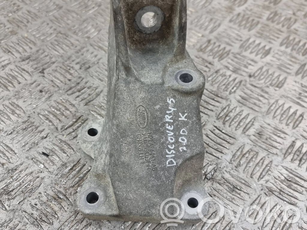 Land Rover Discovery 5 Engine mounting bracket 