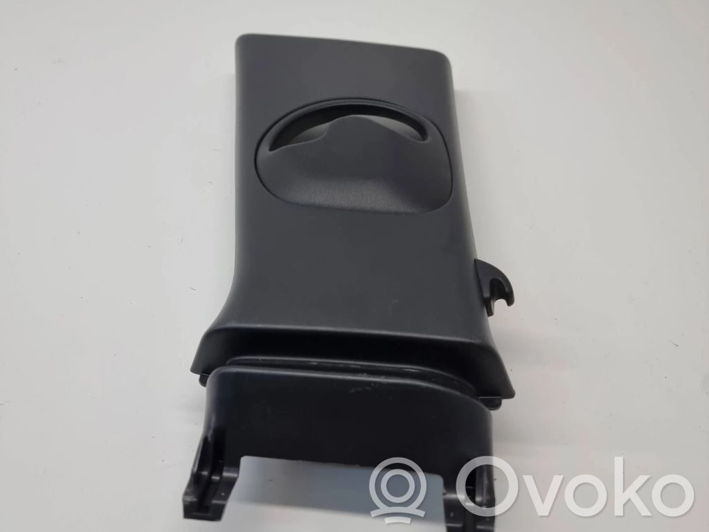 Jaguar E-Pace (B) pillar trim (top) 
