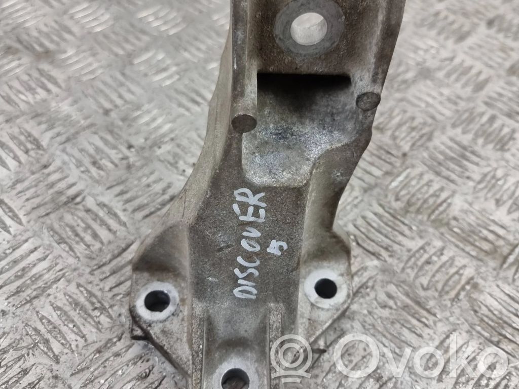 Land Rover Discovery 5 Engine mounting bracket 