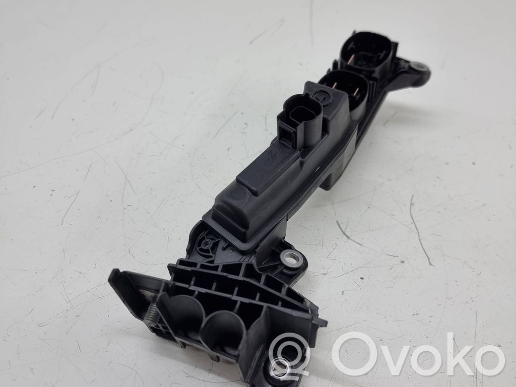 BMW 5 G30 G31 G38 Przekaźnik sterujący prądem 