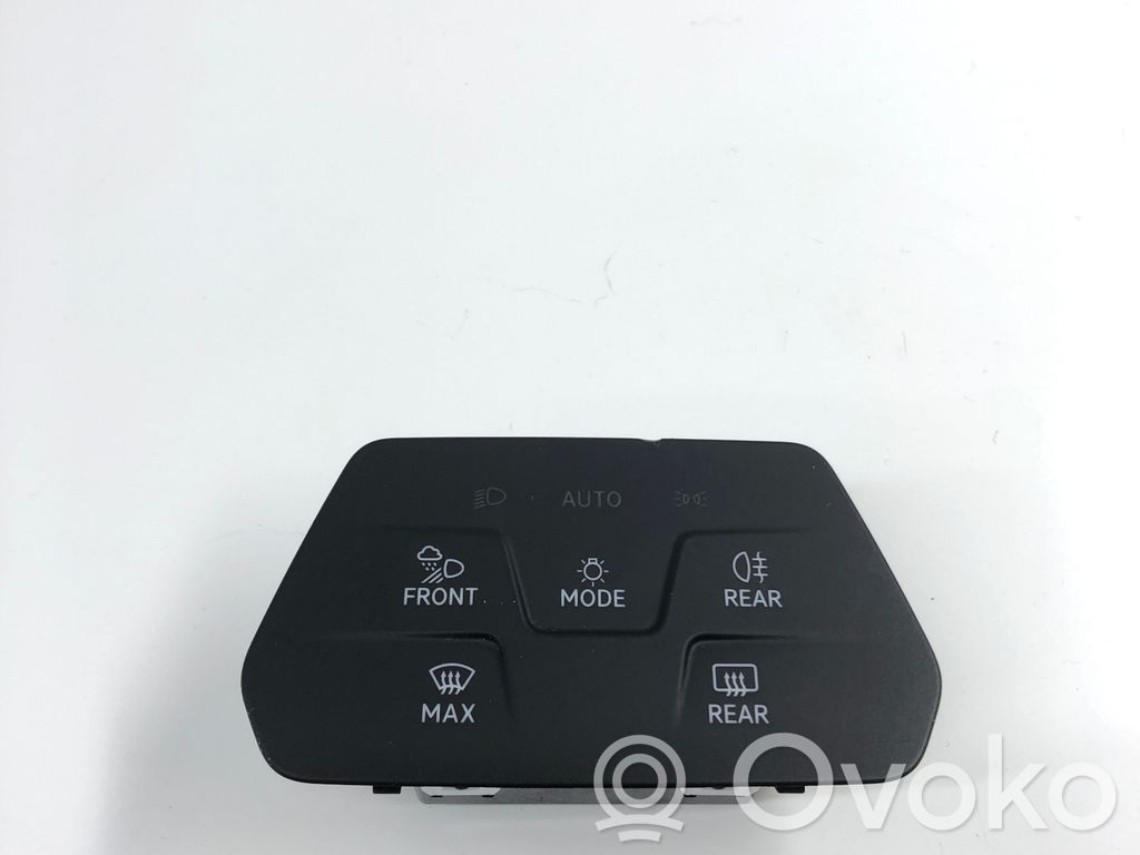 Cupra Born Light switch 