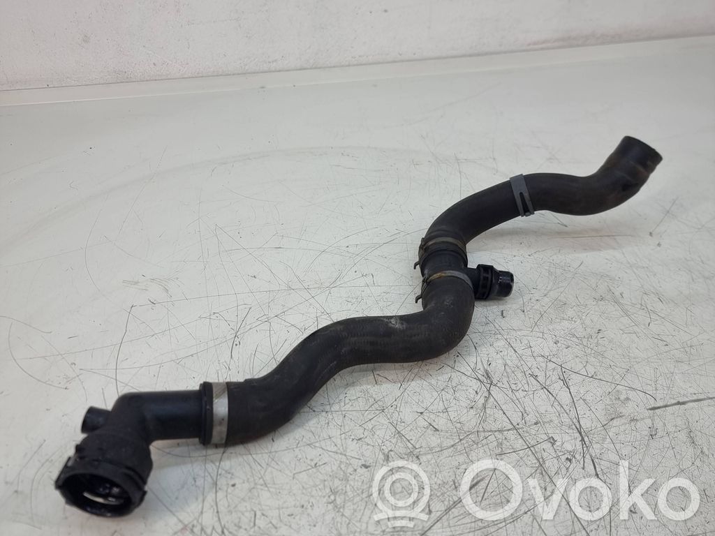 Audi A4 S4 B9 Engine coolant pipe/hose 