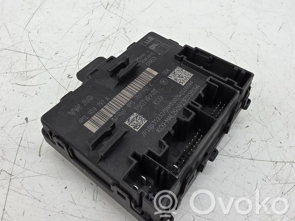 Porsche Cayenne (9Y0 9Y3) Door control unit/module 