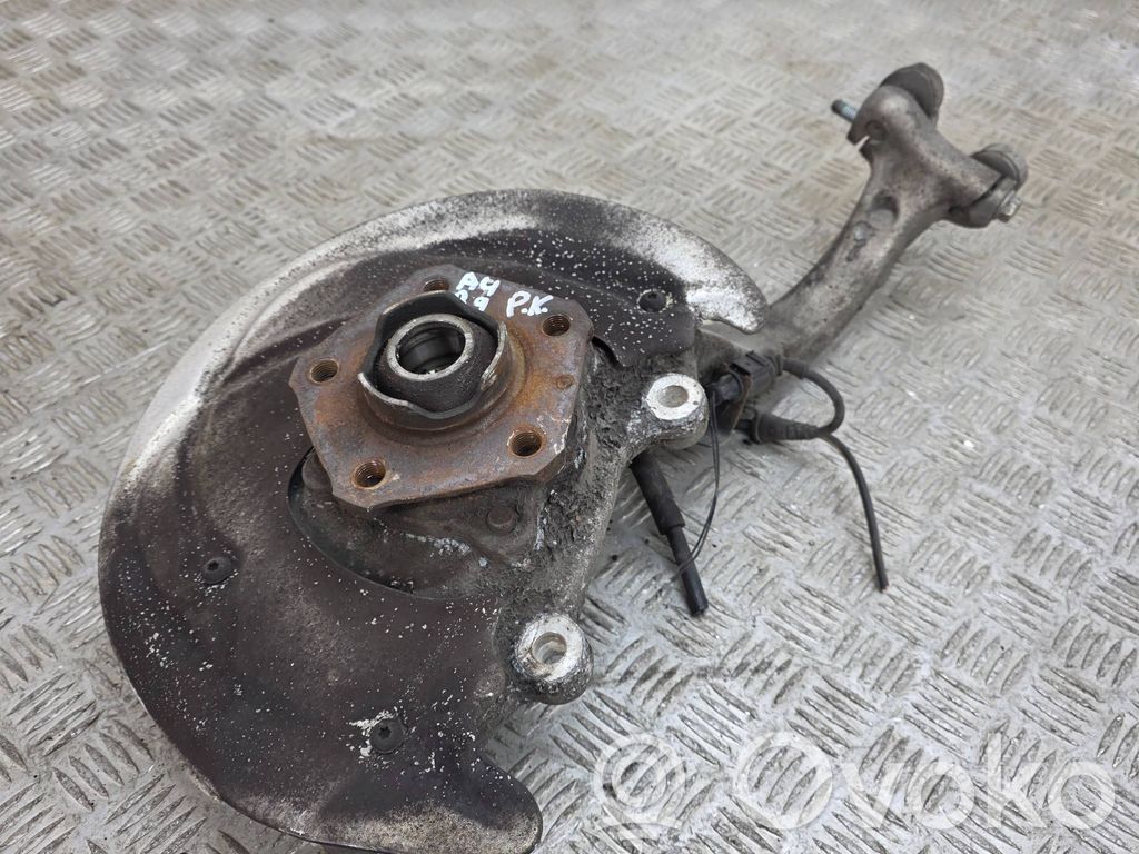 Audi A4 S4 B9 Front wheel hub 
