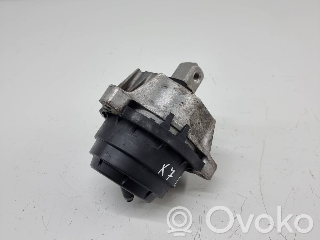 BMW X7 G07 Engine mount bracket 