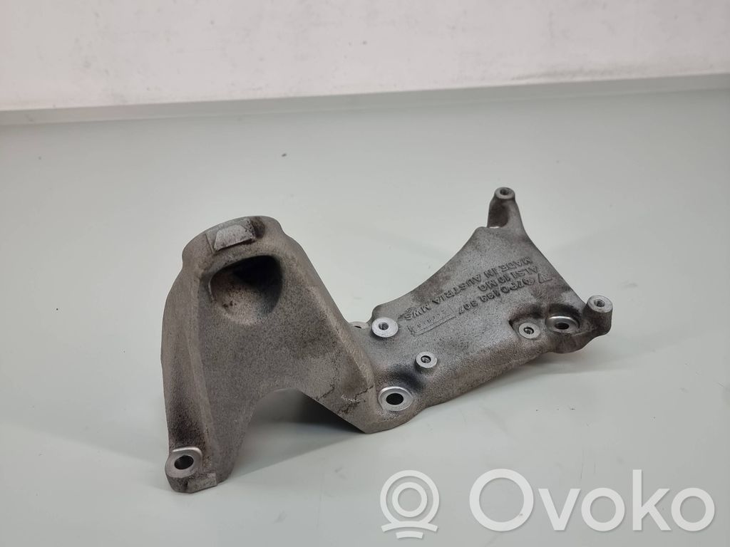 Porsche Panamera (970) Engine mounting bracket 