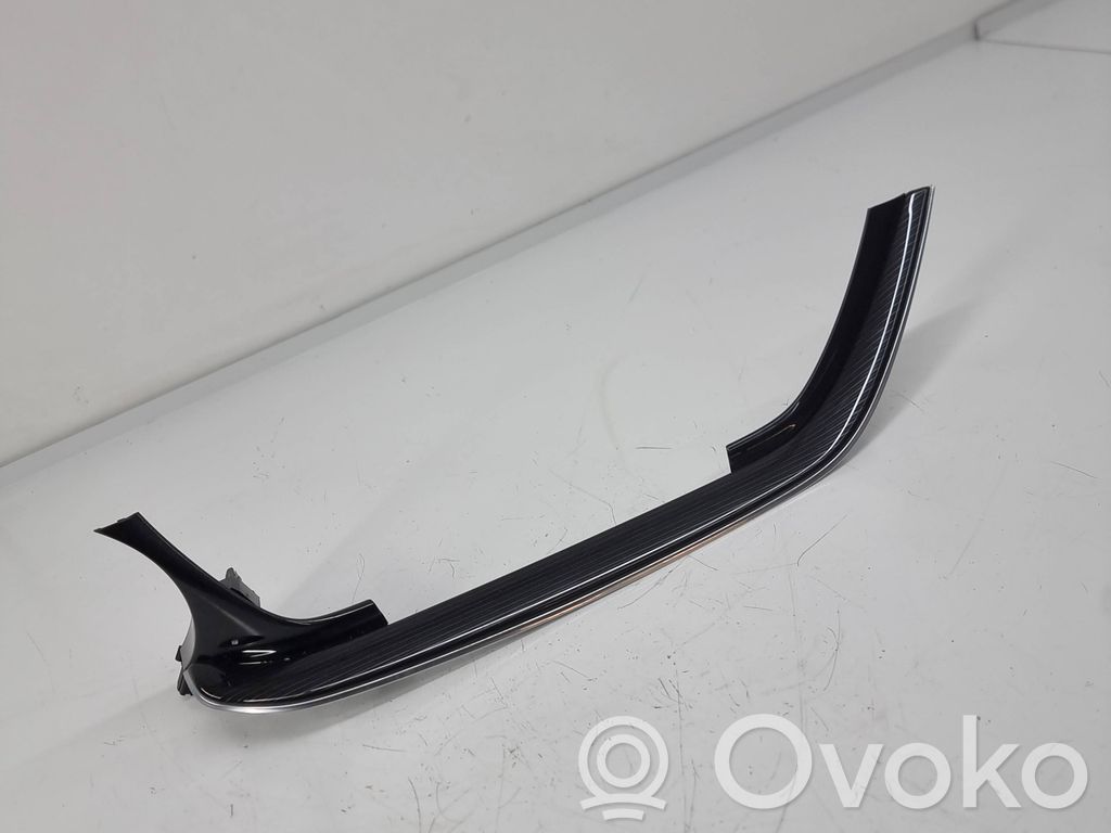 Panel trim   39115620