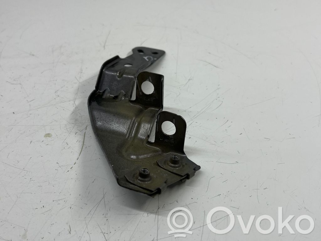 Opel Insignia B Fender mounting bracket 