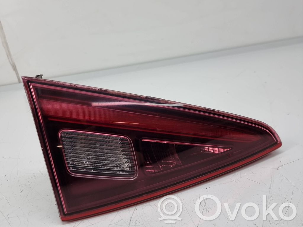 Alfa Romeo Giulia Takaluukun takavalot 