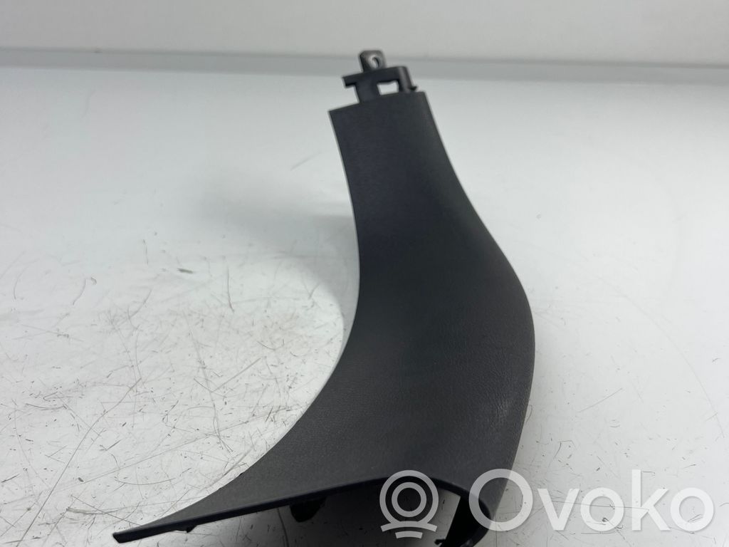 KIA Sorento Rivestimento portellone 