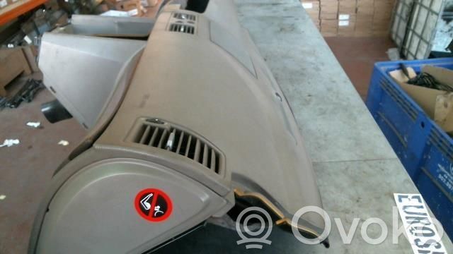 Volvo XC90 Панель 