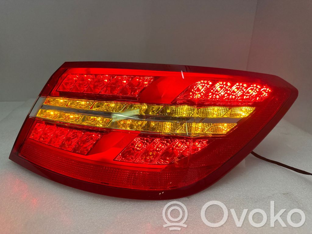 Mercedes-Benz E C207 W207 Takavalot 