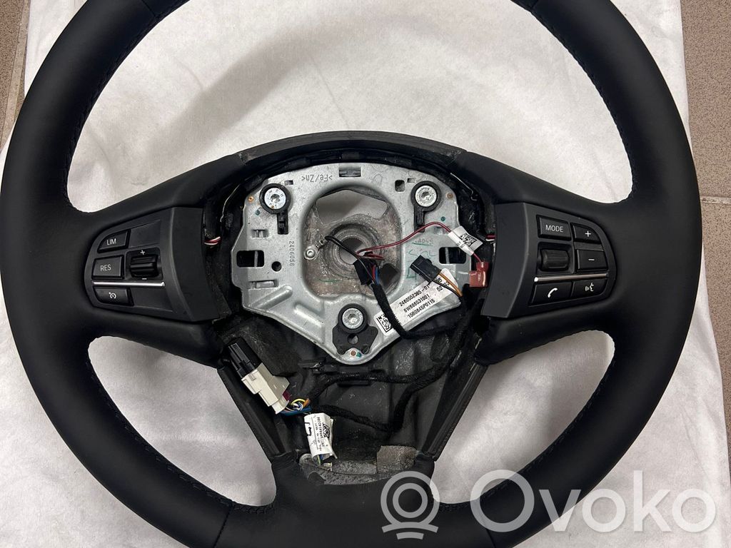 BMW X3 F25 Steering wheel 