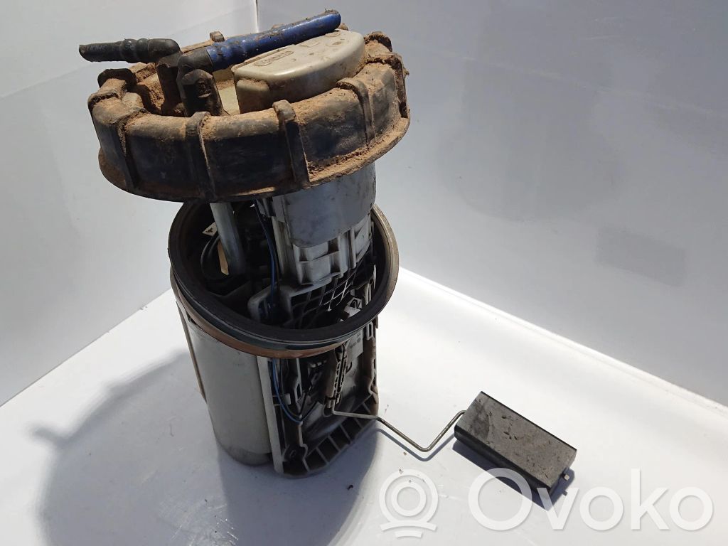 Volkswagen Bora Polttoainesäiliön pumppu 