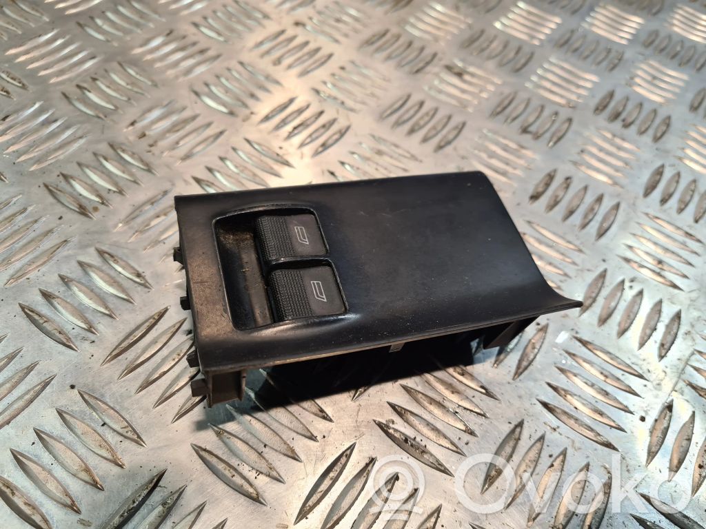 Audi A4 S4 B5 8D Electric window control switch 