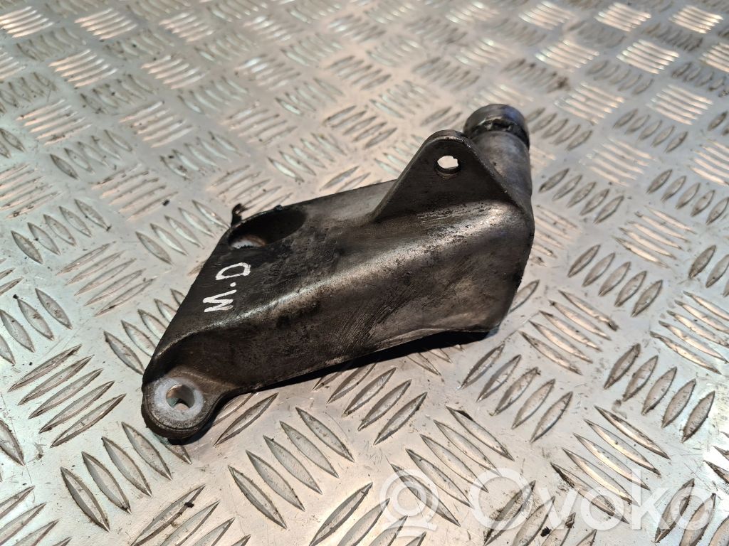 Audi A6 S6 C4 4A Engine mounting bracket 