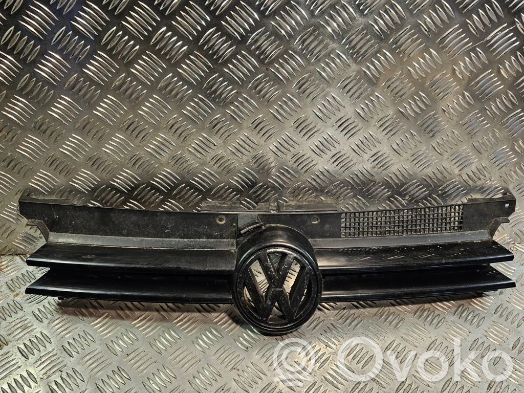 Volkswagen Golf V Kratka wentylacyjna pod zderzakiem tylnym 