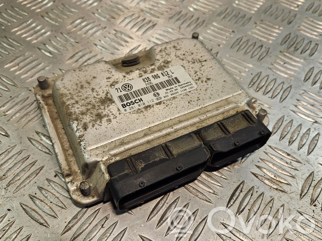 Volkswagen Golf IV Engine control unit/module 