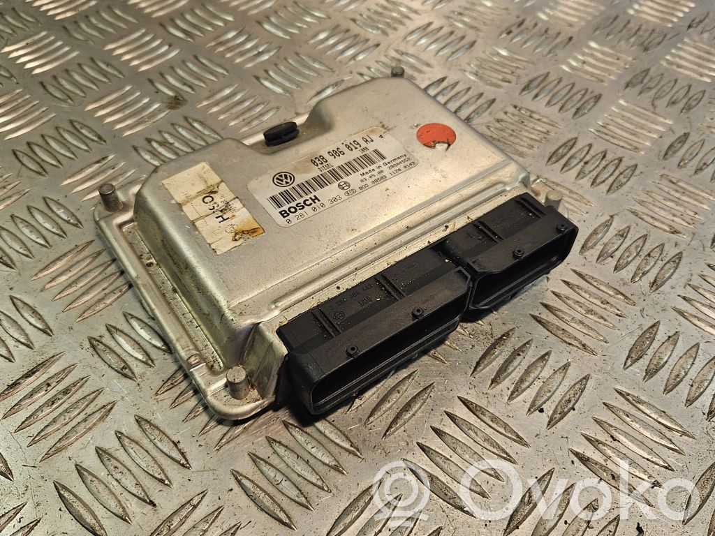 Volkswagen PASSAT B5 Engine control unit/module 