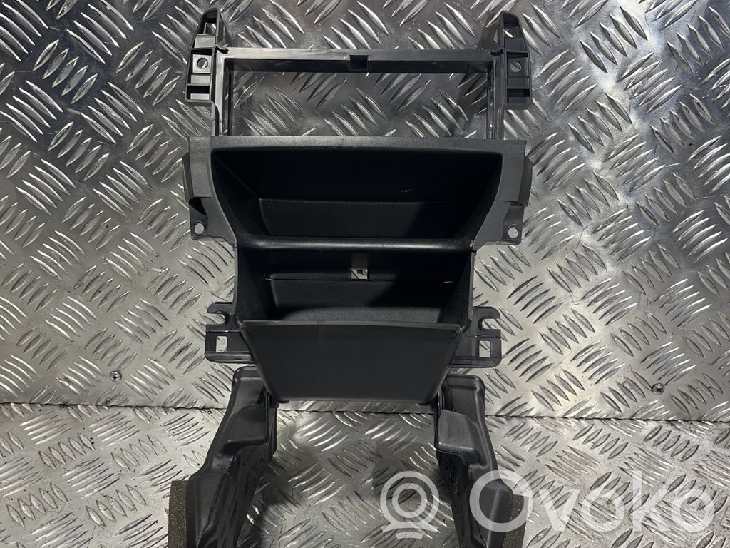 Bottom trim   1015468