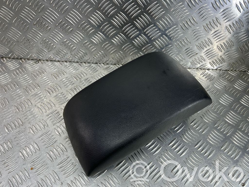 Armrest   6M21R04604AD