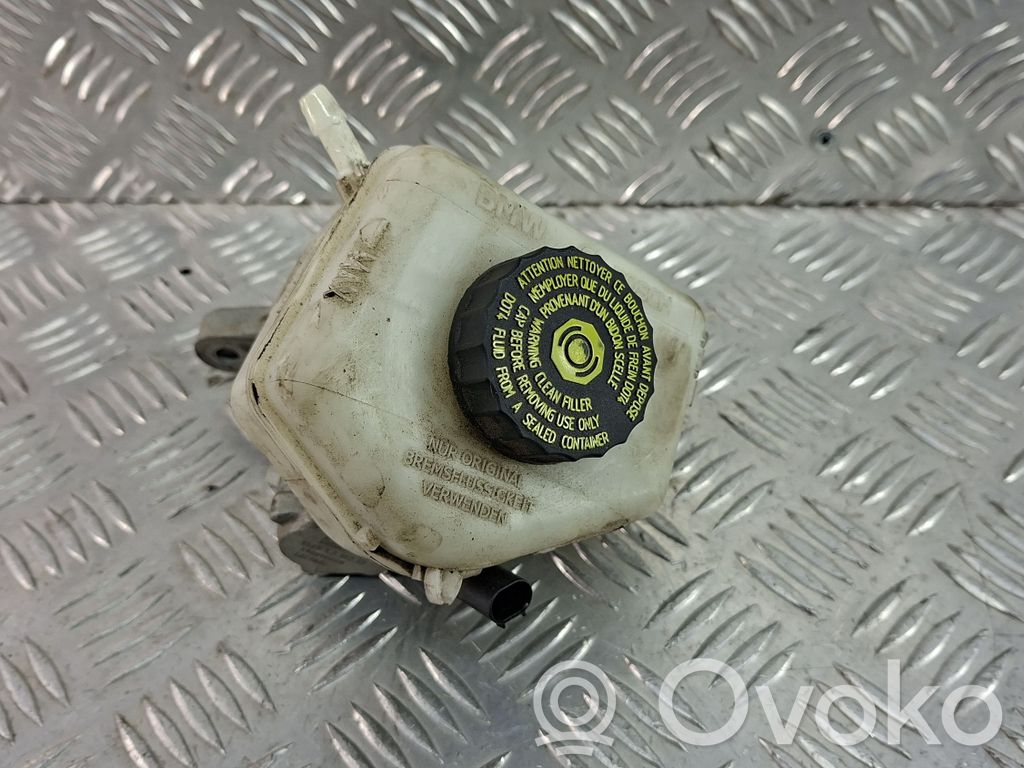 BMW 1 F20 F21 Pääjarrusylinteri 