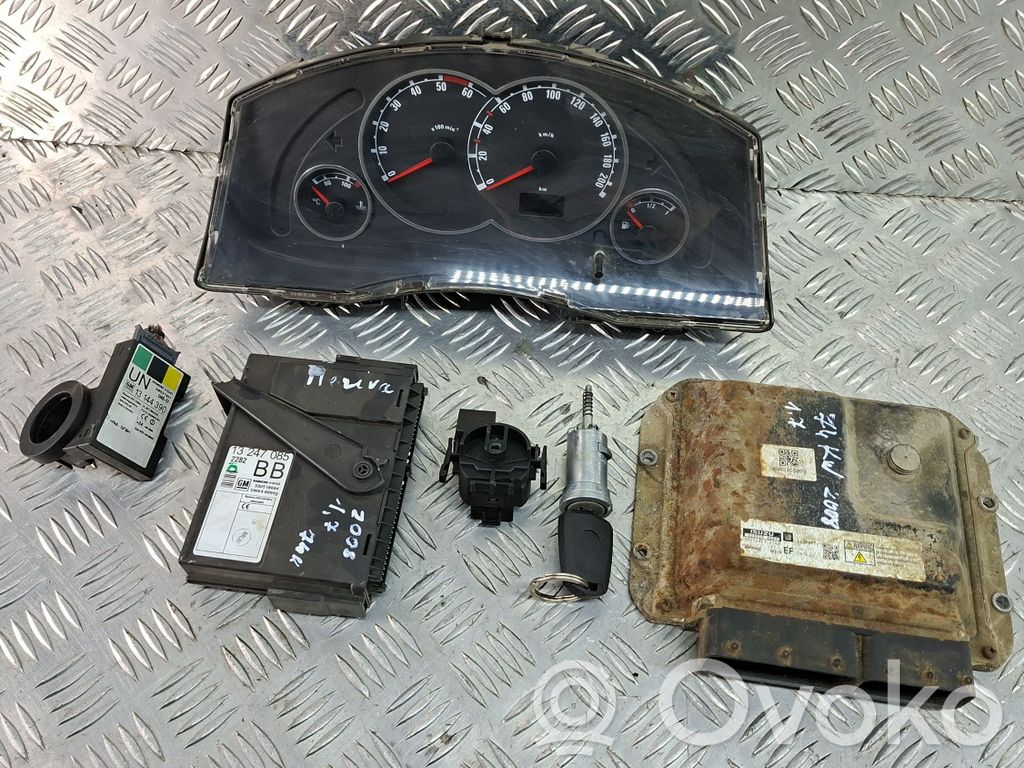 Opel Meriva A Engine ECU kit and lock set 