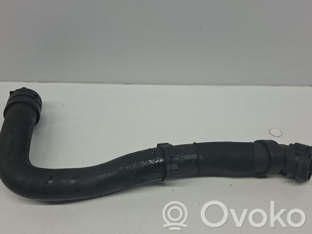 Volvo V60 Engine coolant pipe/hose 