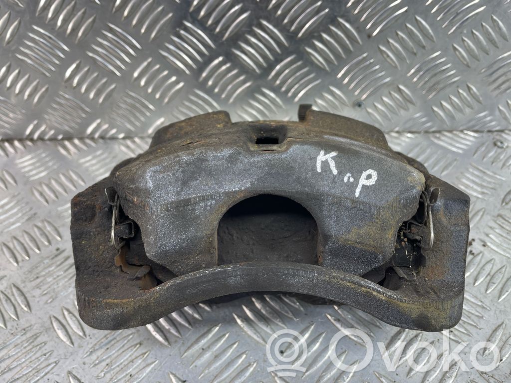 Nissan Qashqai Передний суппорт 