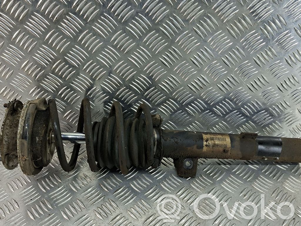 BMW 1 E81 E87 Etuiskunvaimennin 
