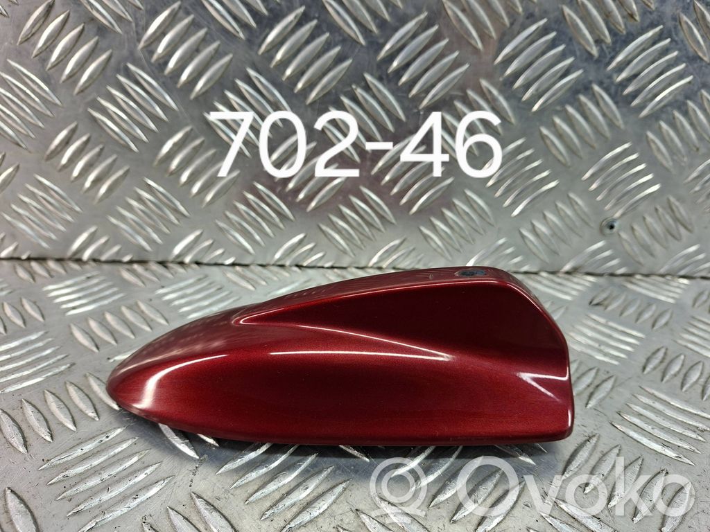 Volvo V60 Abdeckung GPS Dachantenne 