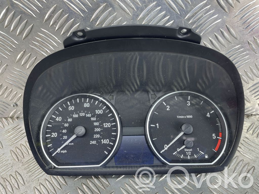 BMW 1 E81 E87 Spidometrs (instrumentu panelī) 