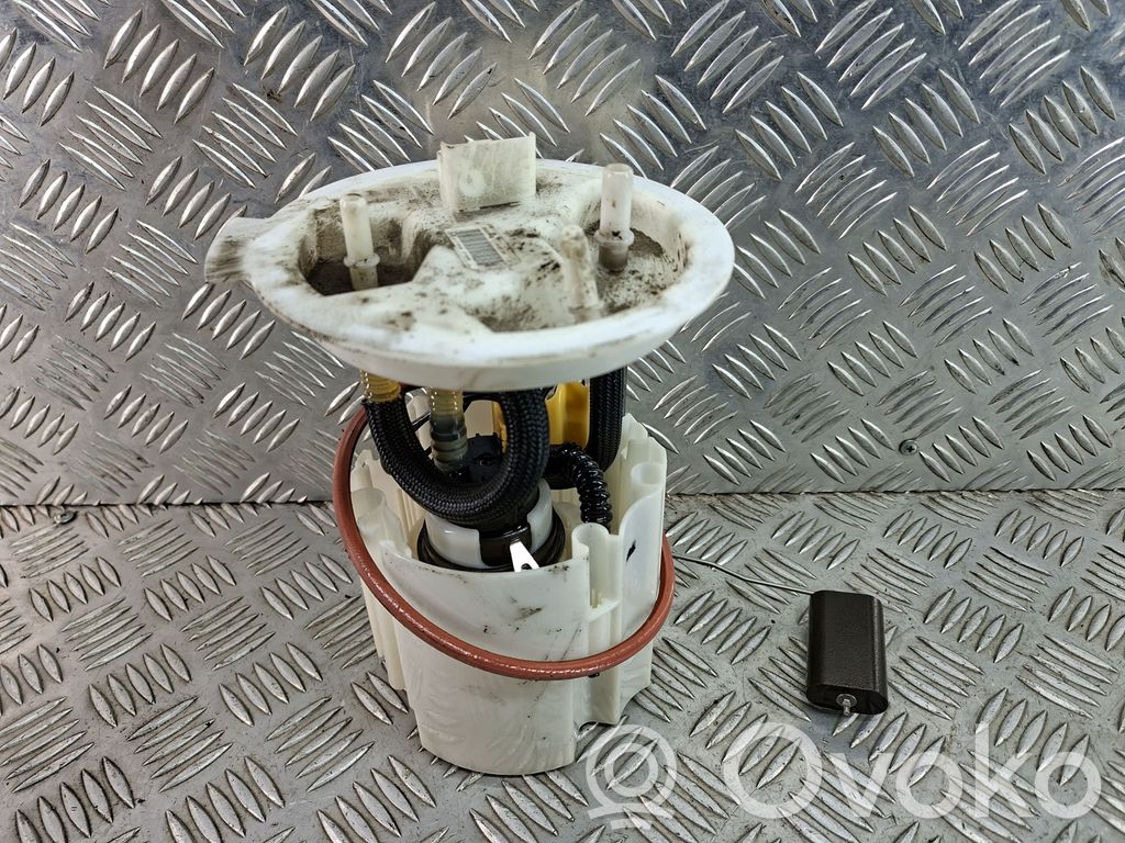 Volvo V40 Pompe à carburant 