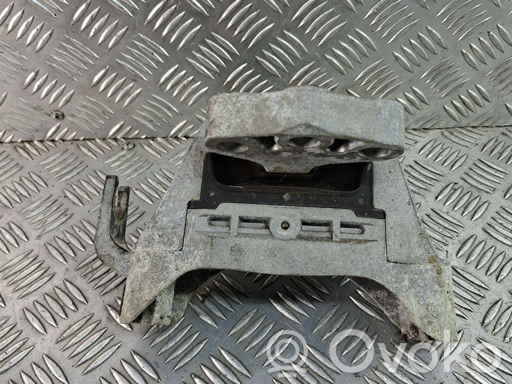 Opel Astra J Engine mount bracket 