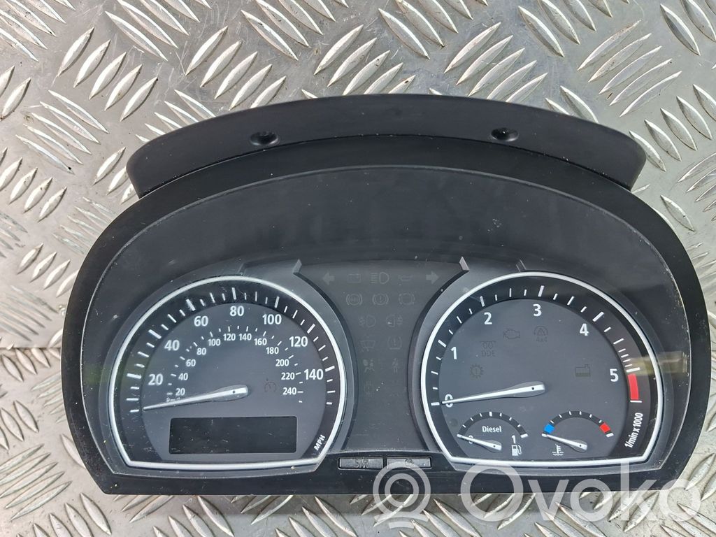 BMW X3 E83 Speedometer (instrument cluster) 