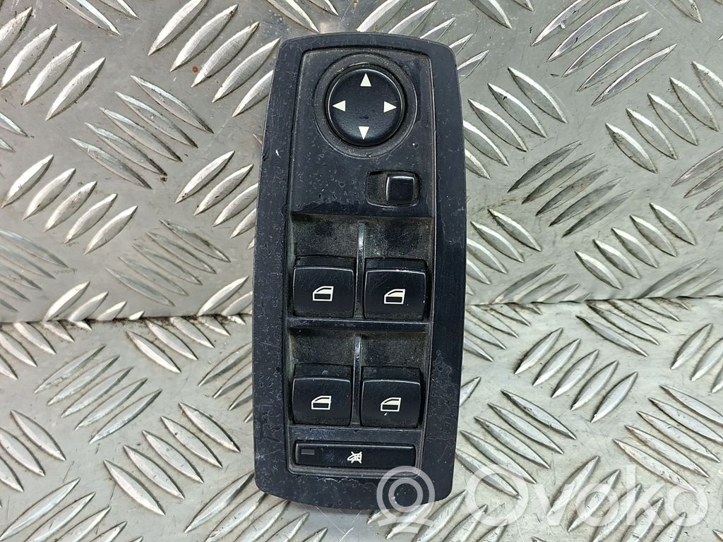 Electric window control switch   3414353
