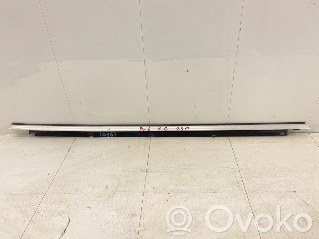 Audi A6 S6 C6 4F Listwa / Uszczelka szyby drzwi tylnych 
