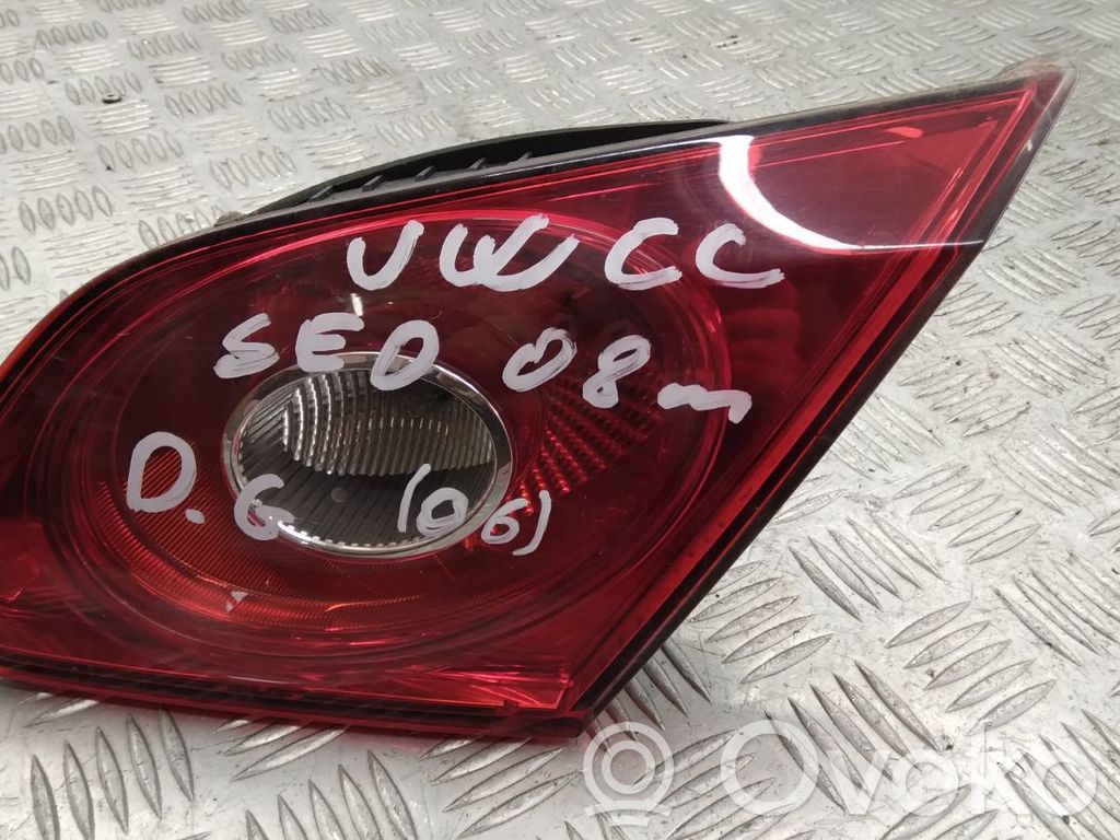 Volkswagen PASSAT CC Lampy tylnej klapy bagażnika 