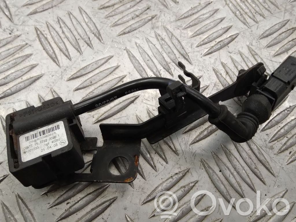 Posvyrio daviklis   4E0616576K