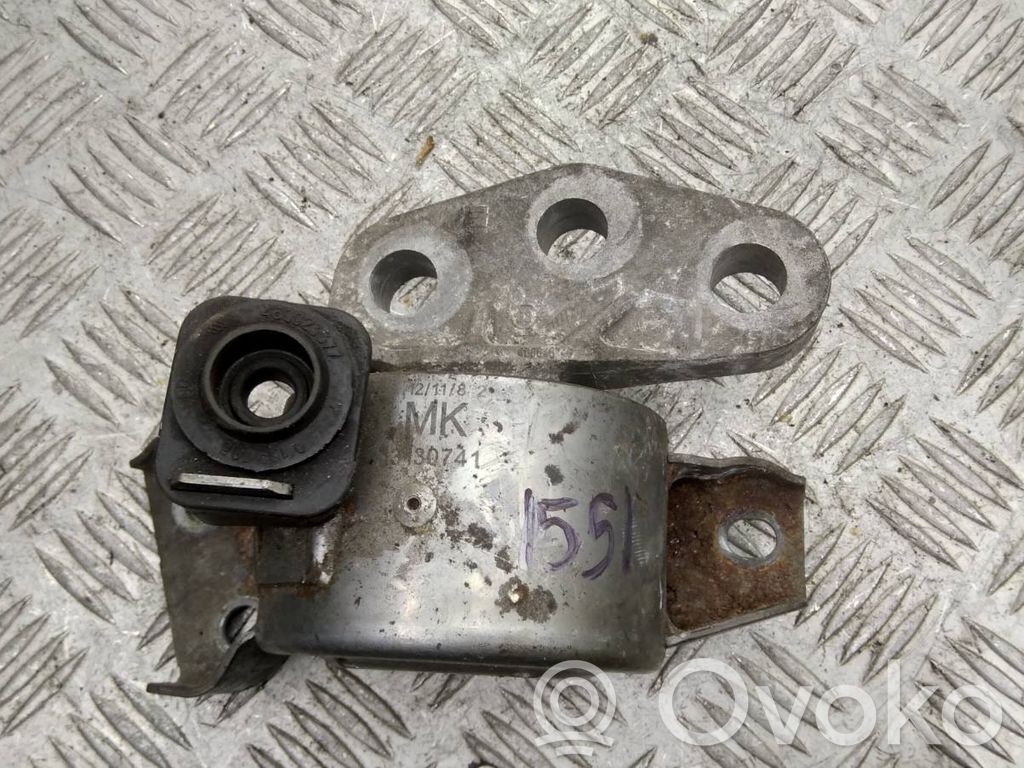 Opel Corsa D Engine mount bracket 