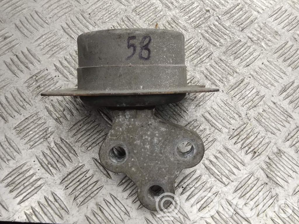 Opel Insignia A Engine mount bracket 