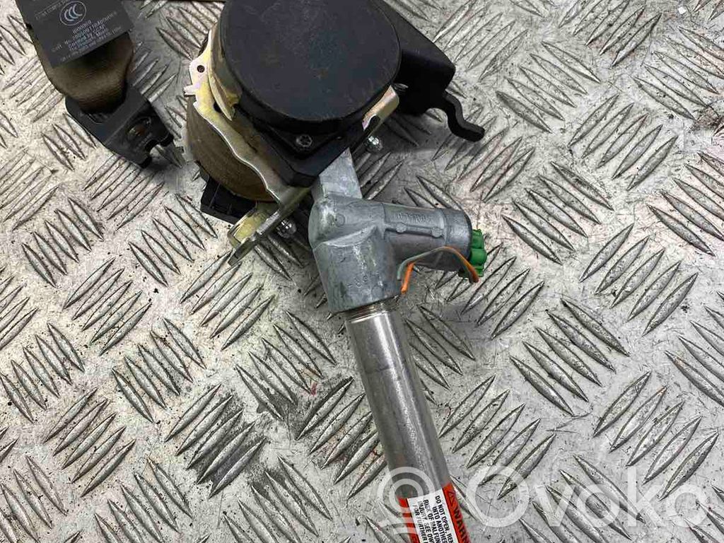 Volvo V70 Cinturón trasero 
