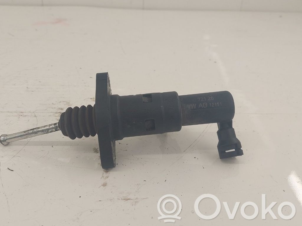 Volkswagen PASSAT B8 Główny cylinder sprzęgła 