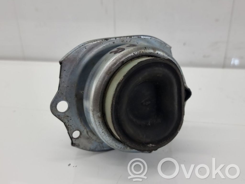 BMW X5 E70 Engine mount bracket 