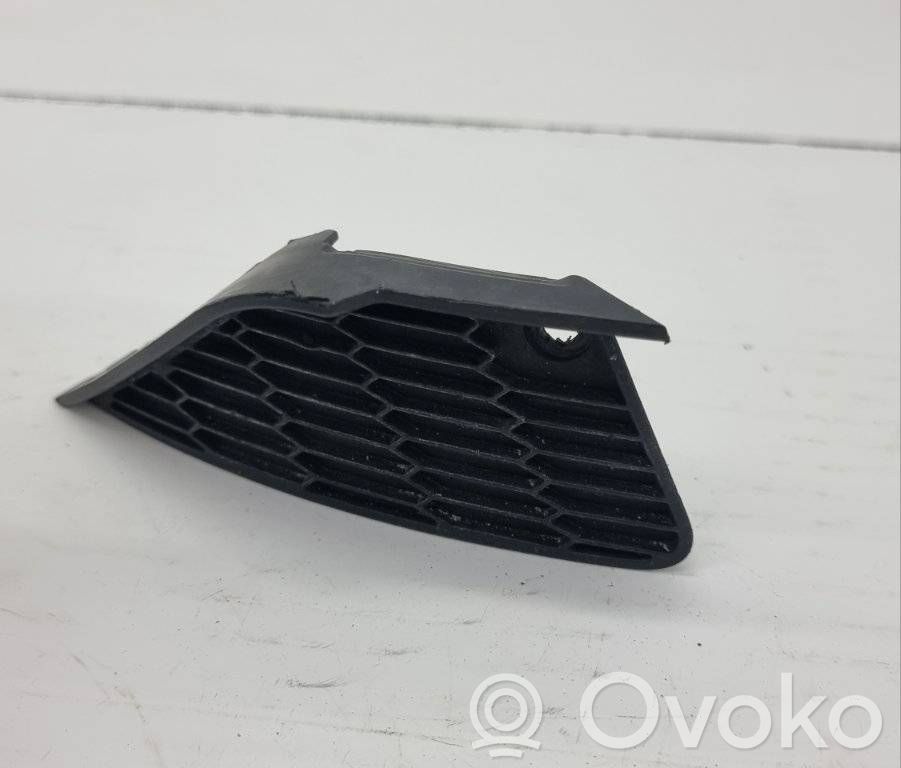 Etusumuvalon ritilä   9682247077