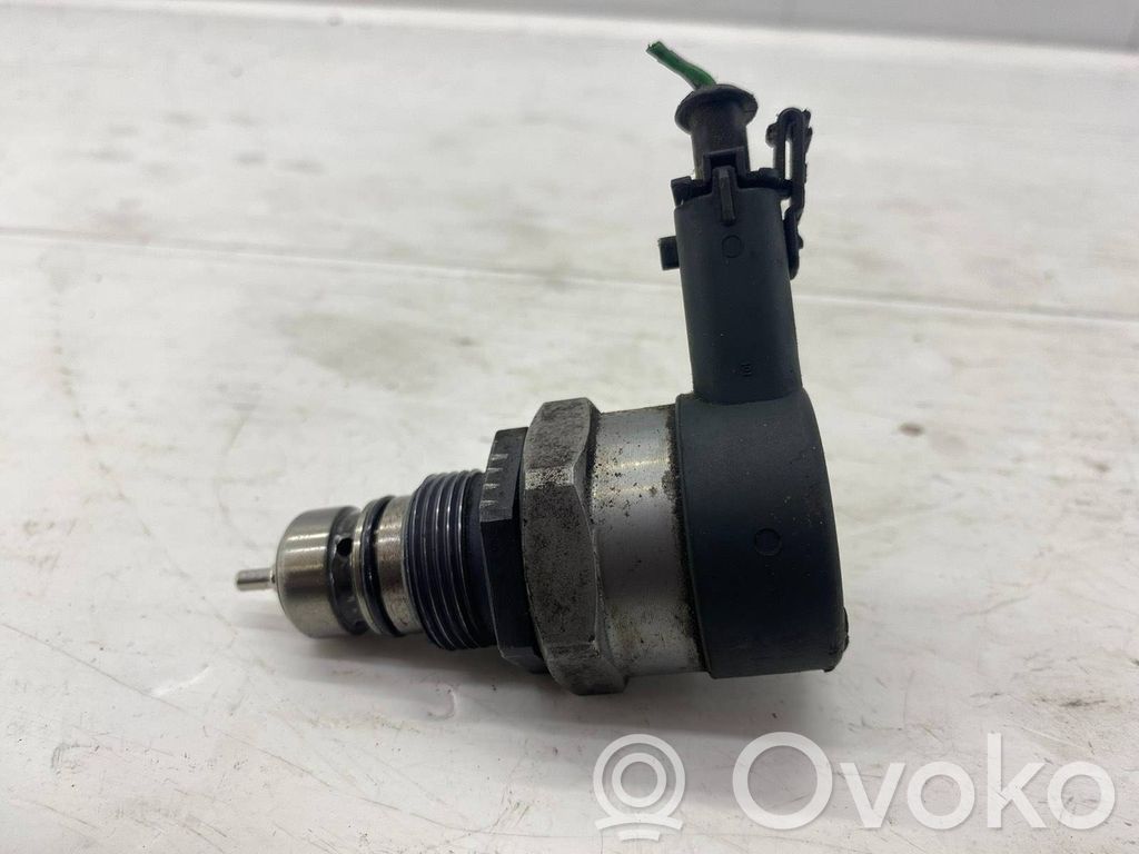 Volvo S80 Régulateur de pression de carburant 