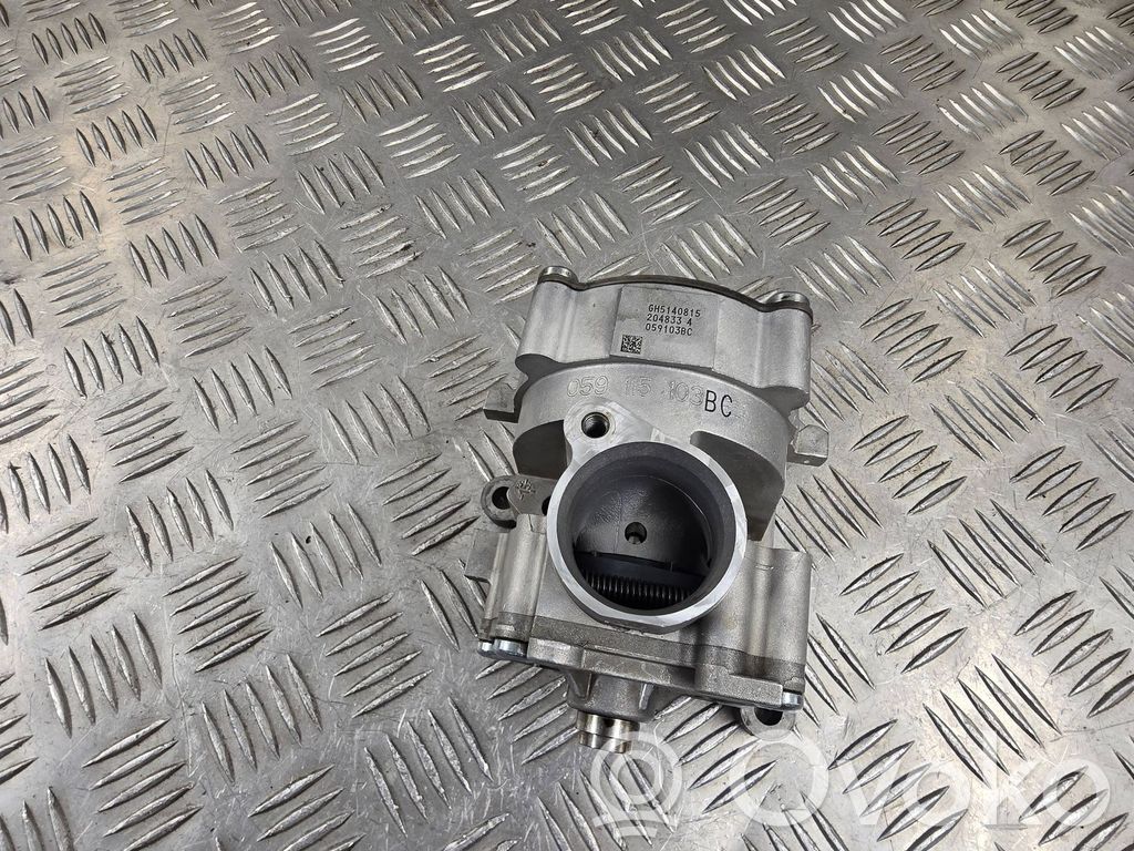 Audi Q7 4M Oil pump 